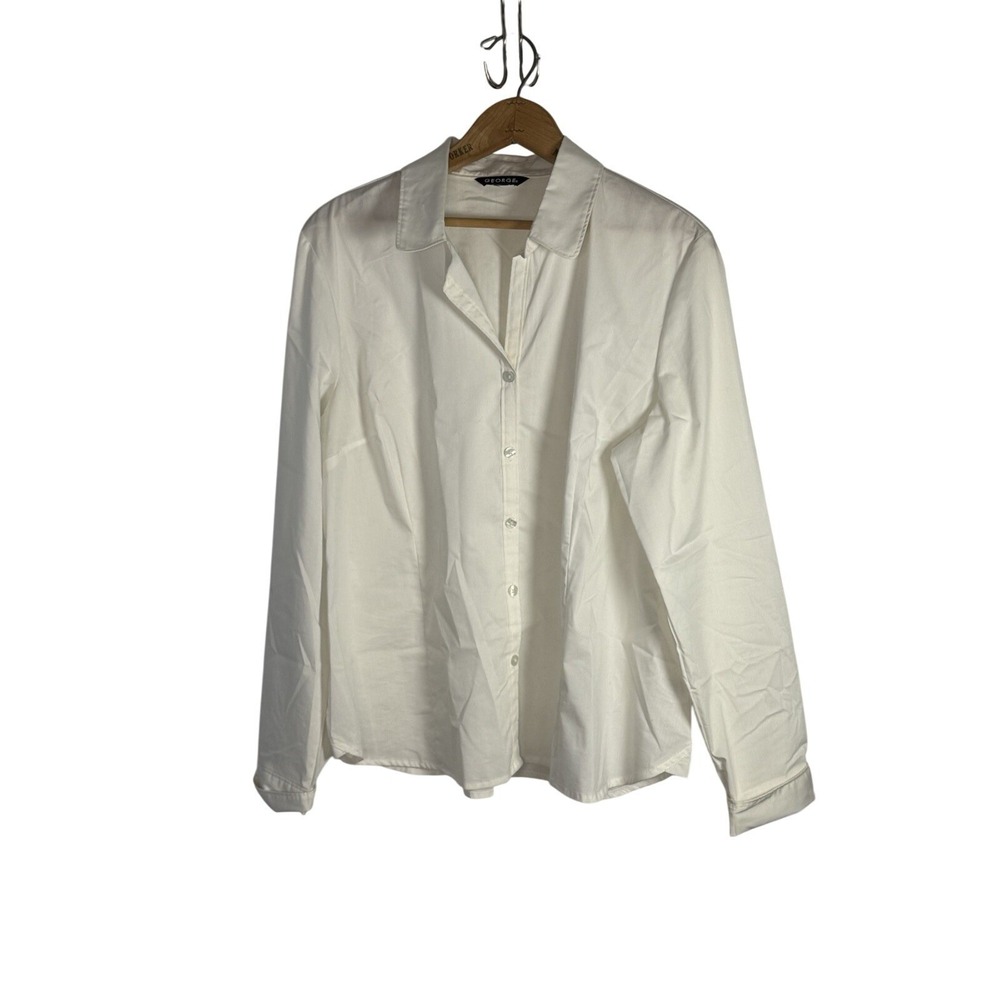 George Womens White Long Sleeve Button Up size large, tags removed